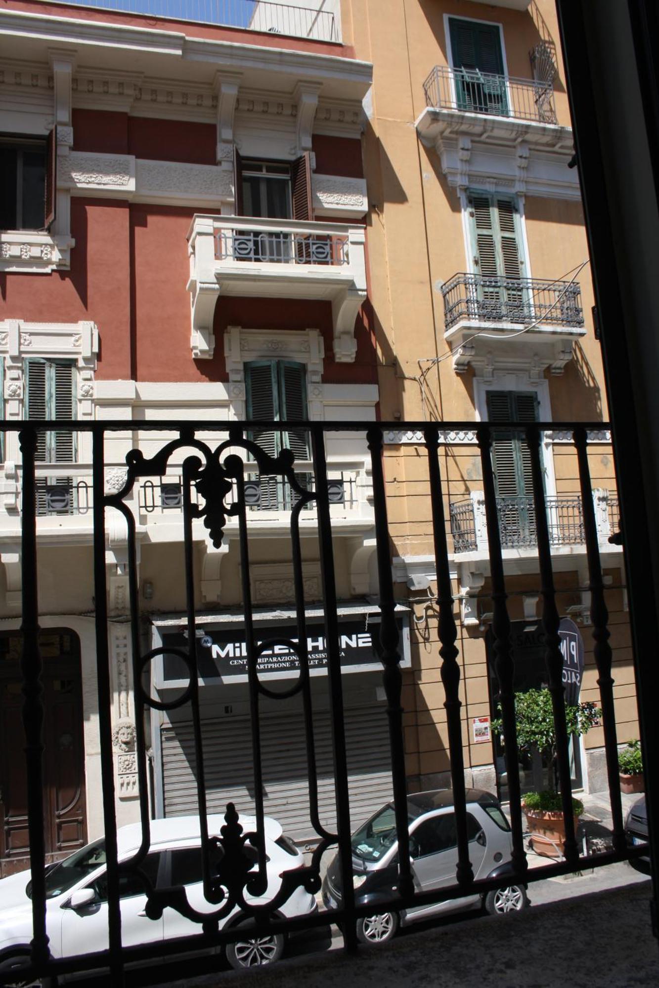 Stefano'S Apartment Bari Exterior photo